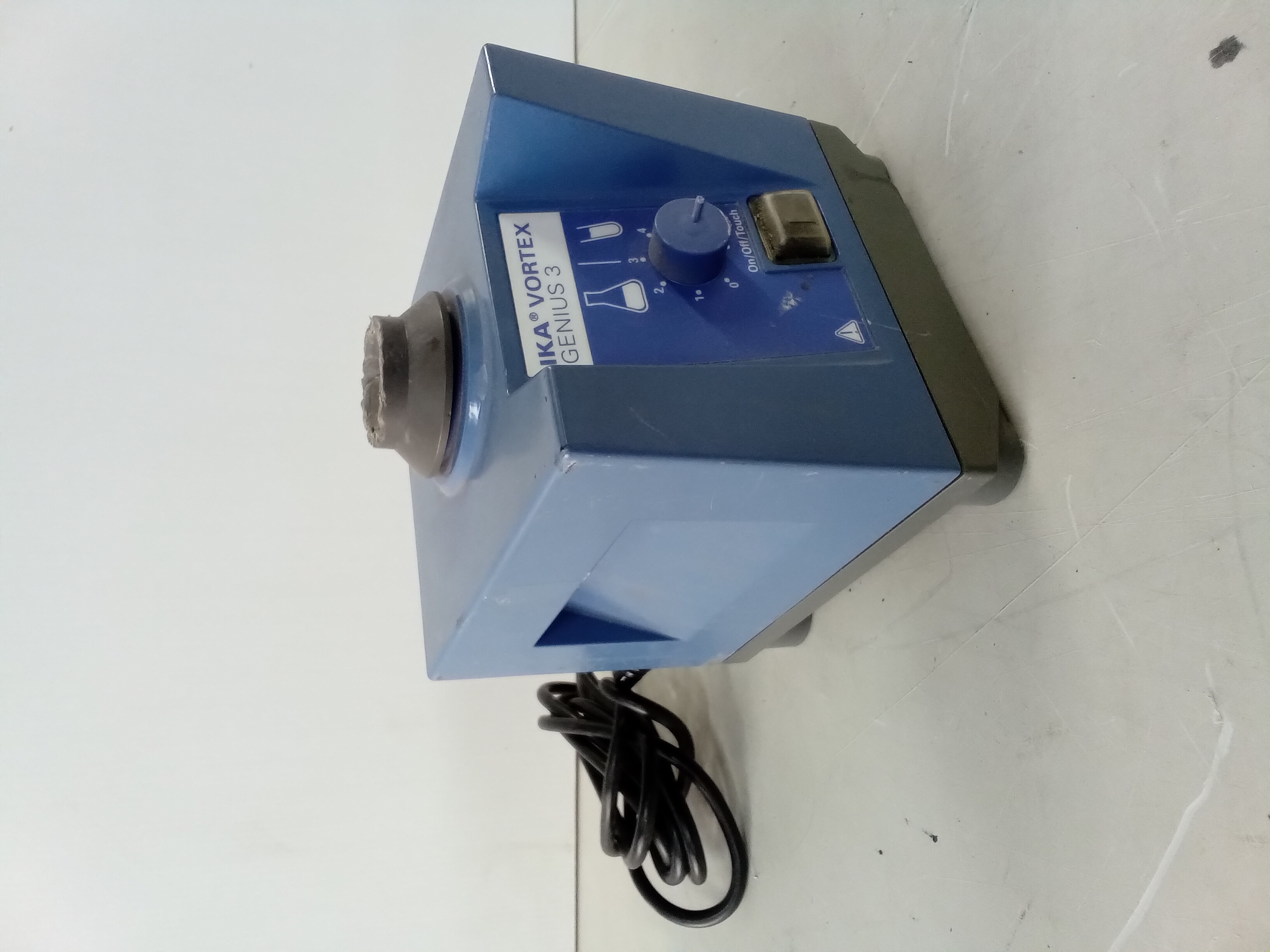 agitador laboratorio cientifico ika vortex genius 3 13x15x15 1u